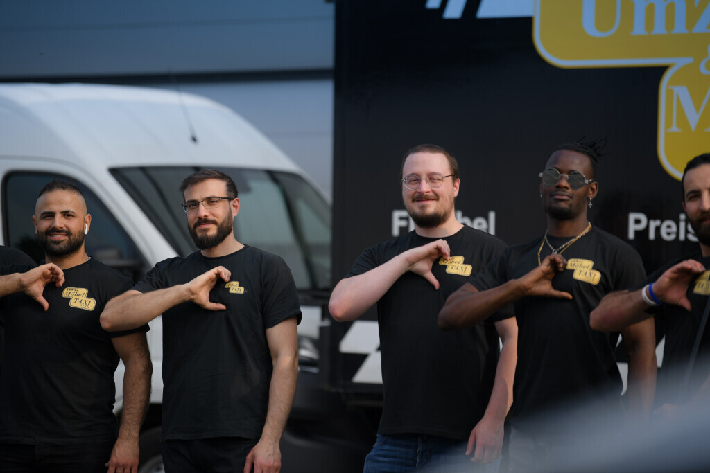 Bilder Umzug & Möbeltaxi Star