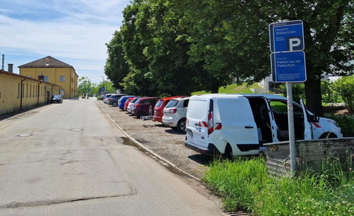 Bilder DB BahnPark Parkplatz Bahnhof P1