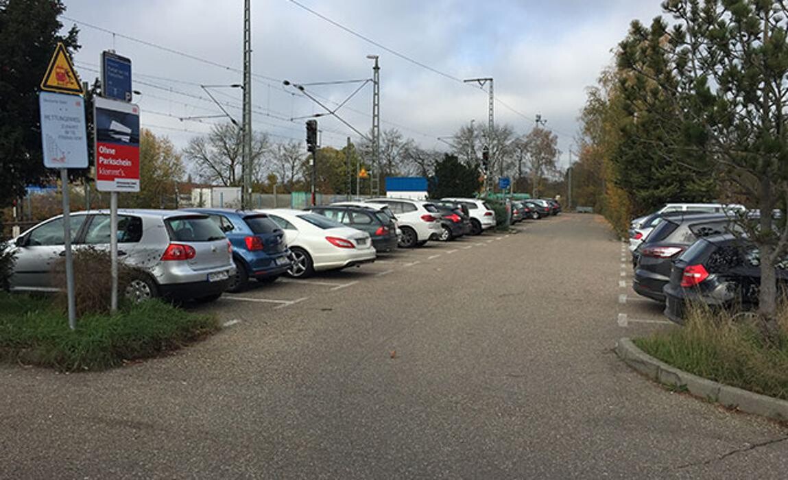 Bilder DB BahnPark Parkplatz Bahnhof P1