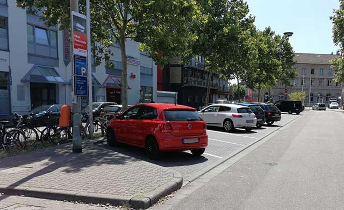 Bilder DB BahnPark Parkplatz Hauptbahnhof Vorplatz P1