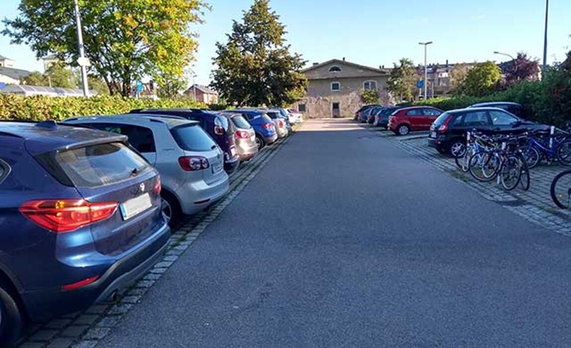 Bilder DB BahnPark Parkplatz Bahnhof P2
