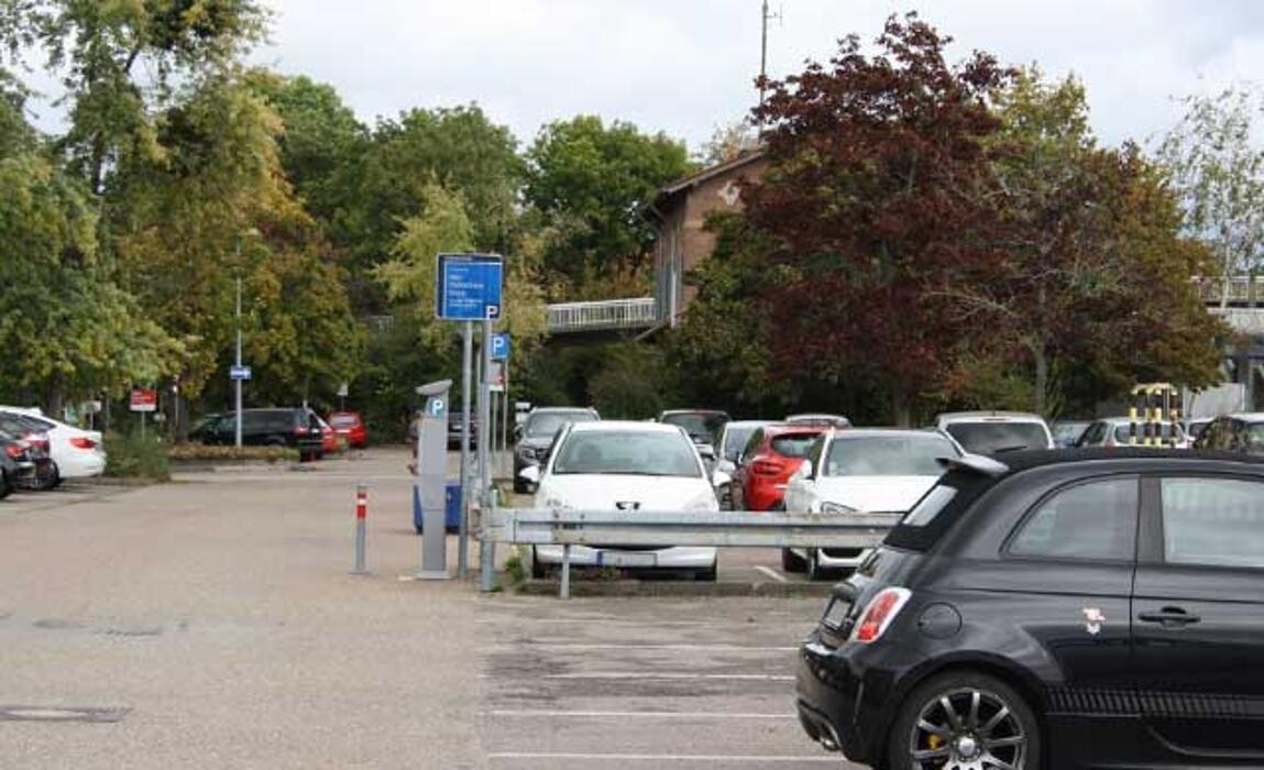 Bilder DB BahnPark Parkplatz Bahnhof P1