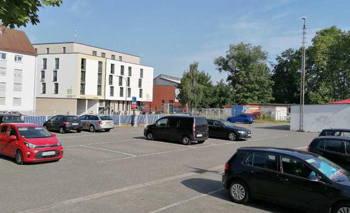 Bilder DB BahnPark Parkplatz Bahnhof P2