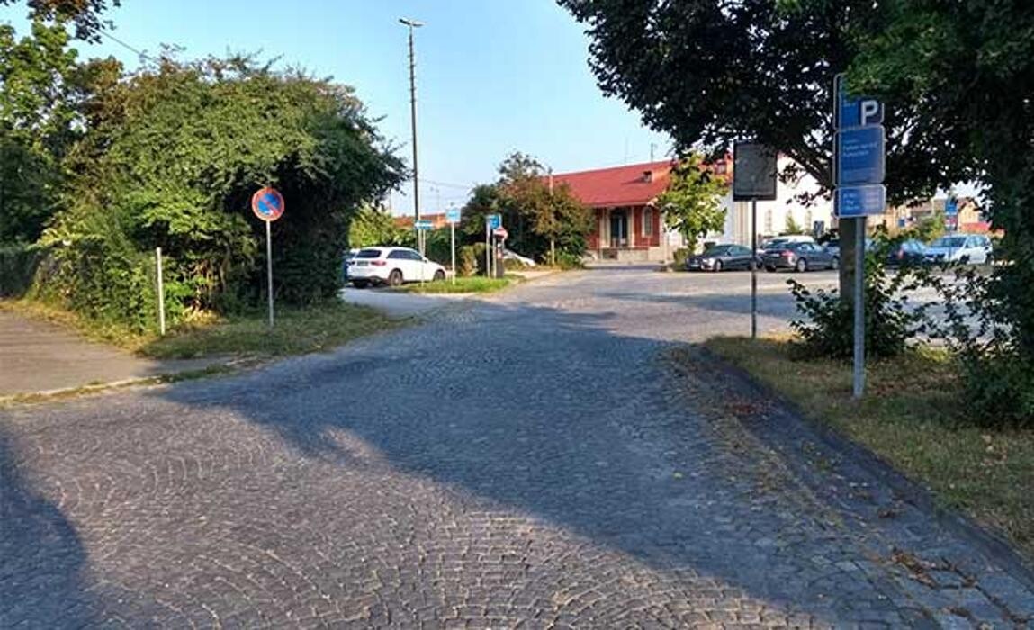 Bilder DB BahnPark Parkplatz Bahnhof P1