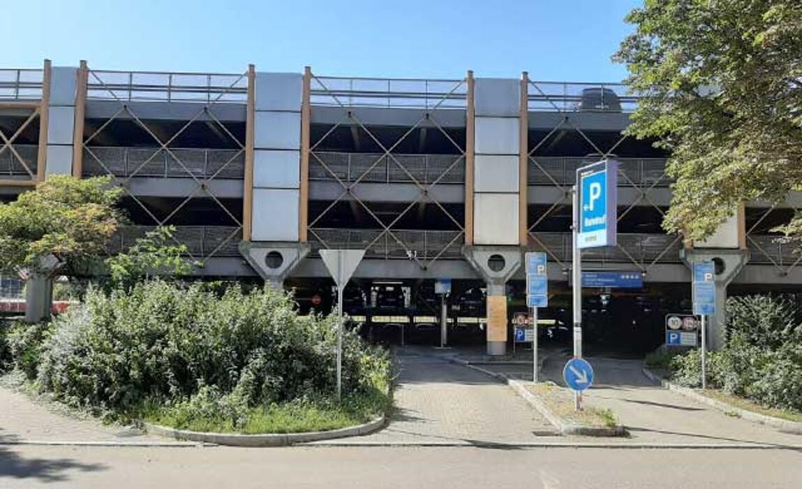 Bilder DB BahnPark Parkhaus Bahnhof P1