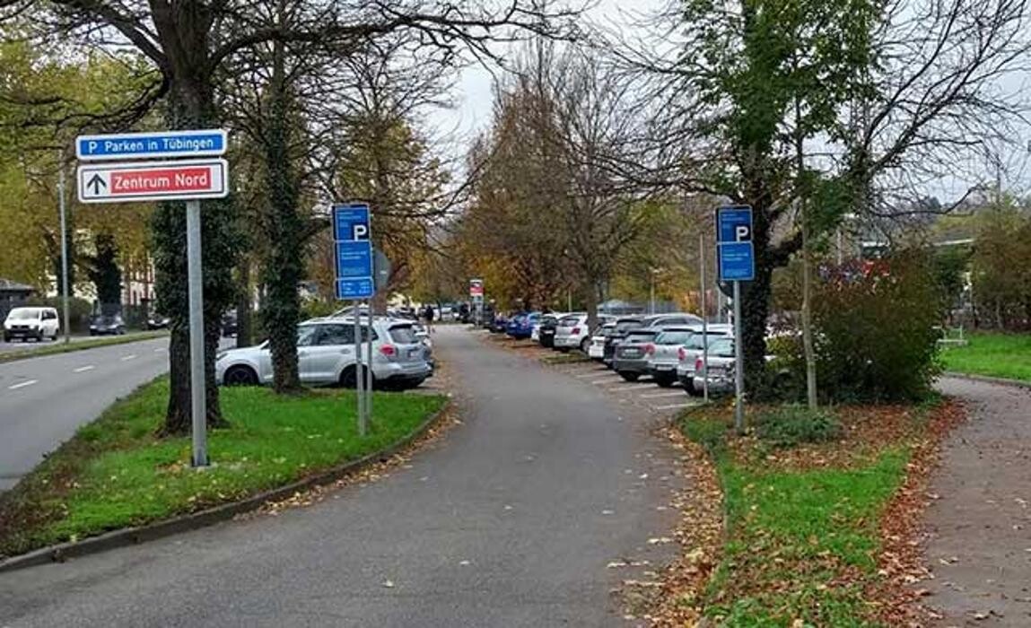 Bilder DB BahnPark Parkplatz Bahnhof P1