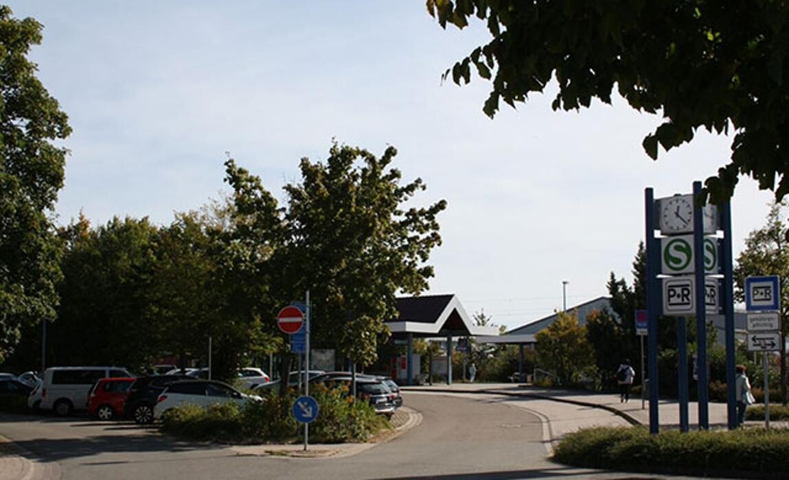 Bilder DB BahnPark Parkplatz Bahnhofstraße P1