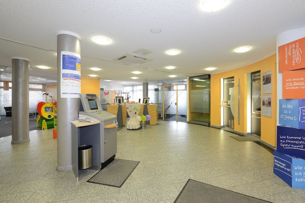 Bilder Geldautomat - Volksbank Raiffeisenbank Bayern Mitte eG