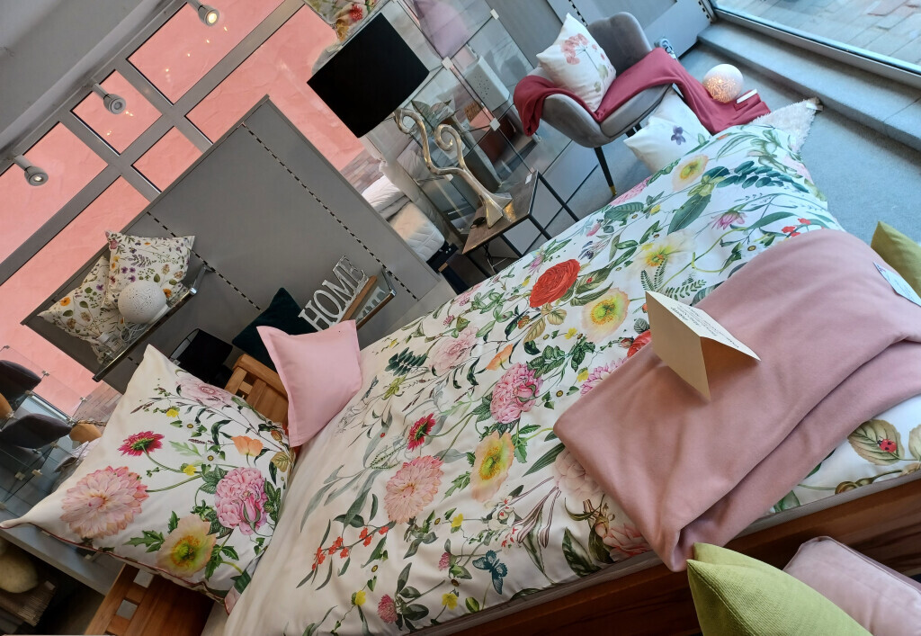 Bilder Bauer, Raum & Bett