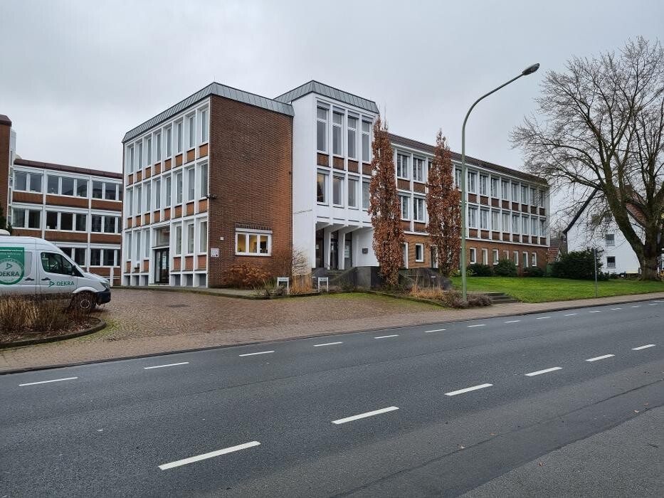 Bilder DEKRA Automobil GmbH Außenstelle Bielefeld
