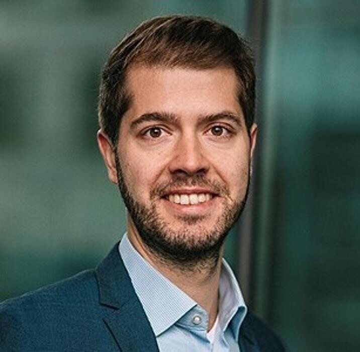 Bilder ERGO Versicherung Max Budweg