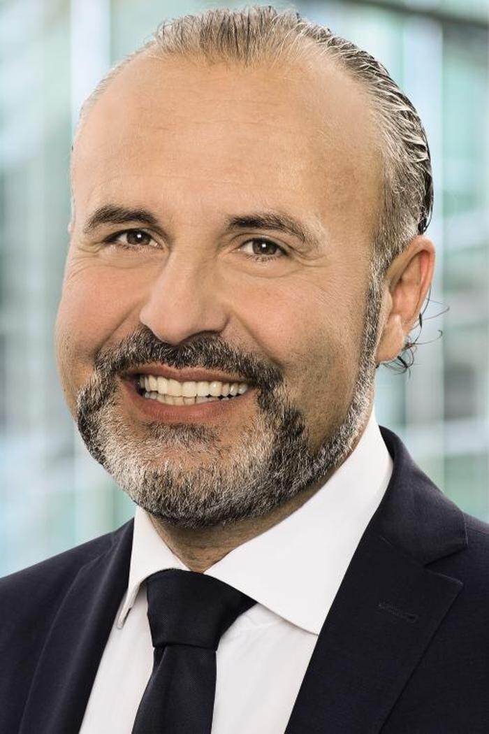 Bilder ERGO Versicherung Luis Pacheco