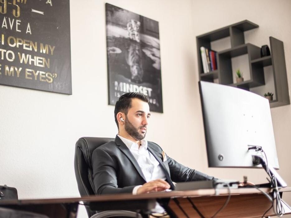Bilder ERGO Versicherung Mohammed Mortada Alaa Eddine