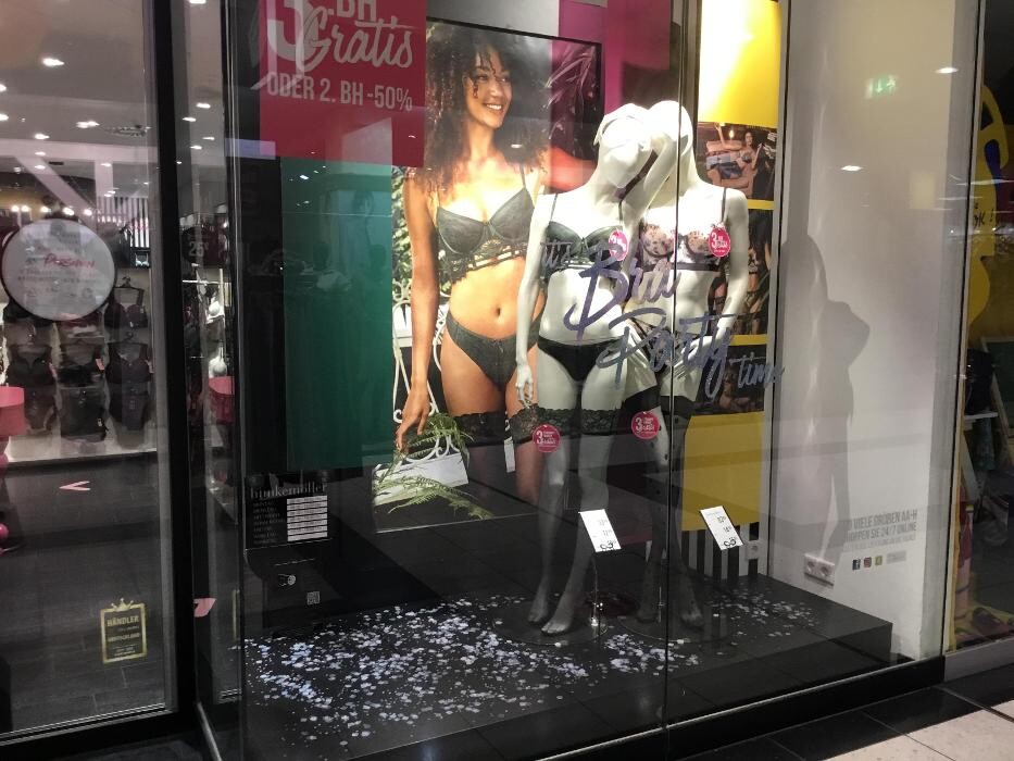 Bilder Hunkemöller