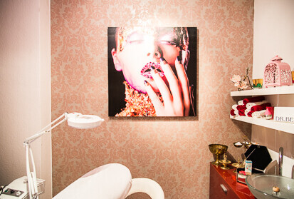 Bilder Dubai Beauty Kosmetikstudio