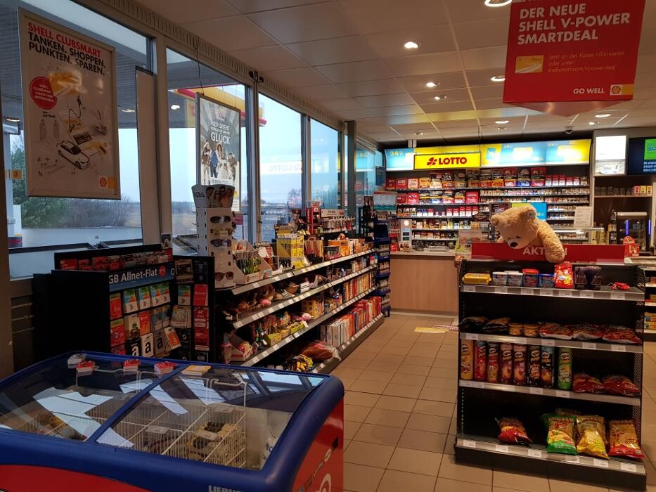 Bilder Shell Station Rebecca Maaß