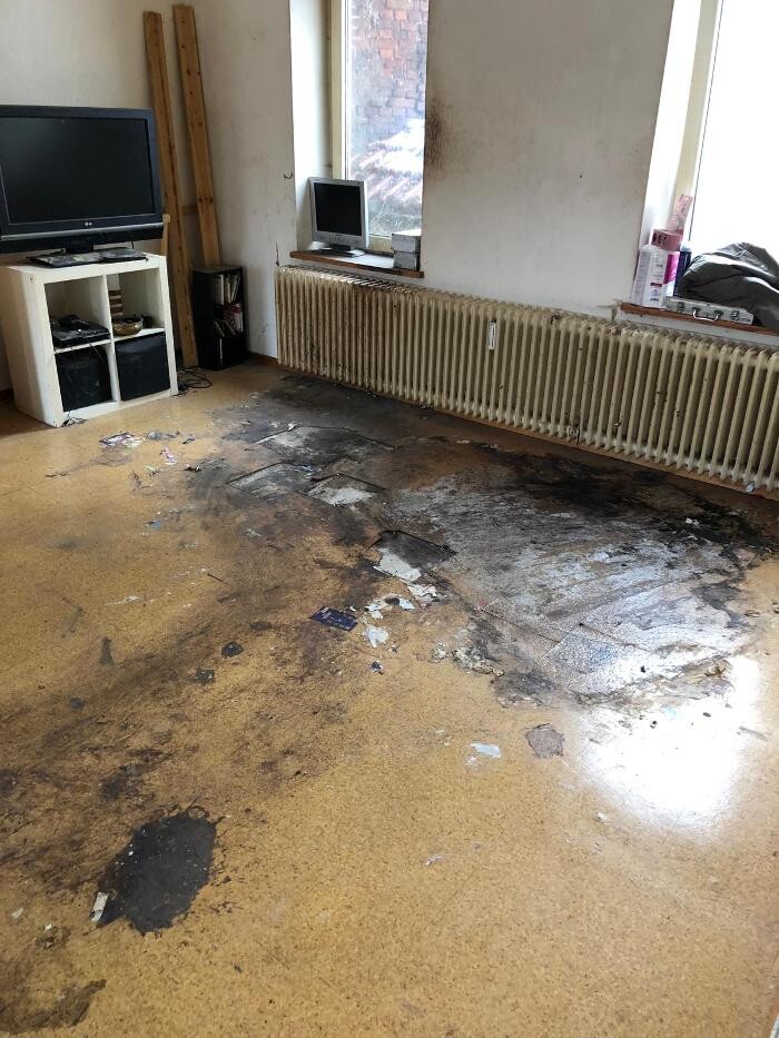 Bilder Der Transporter | Wohnungsauflösung Hausauflösungen Kellerräumung Entrümpelungen Schwerin