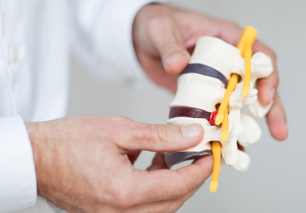 Bilder Chiropraktiker Düsseldorf | Chiropraxis Raffelsieper am Carlsplatz