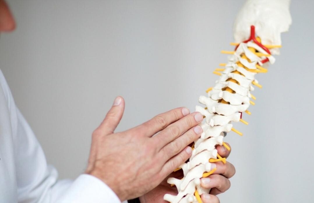 Bilder Chiropraktiker Düsseldorf | Chiropraxis Raffelsieper am Carlsplatz