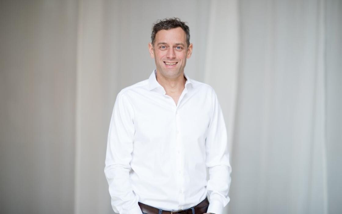Bilder Chiropraktiker Düsseldorf | Chiropraxis Raffelsieper am Carlsplatz