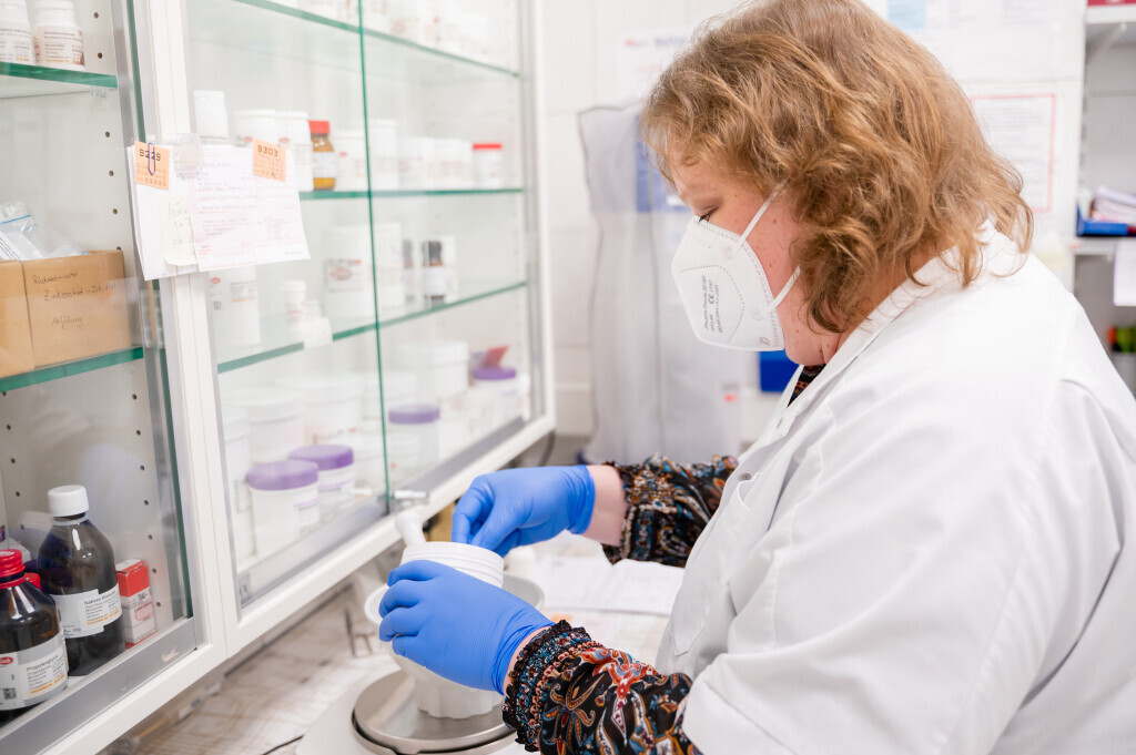 Bilder Alaska-Apotheke