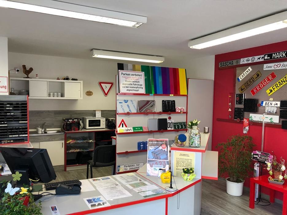 Bilder Autoschilder & Zulassungen Tönjes Cloppenburg