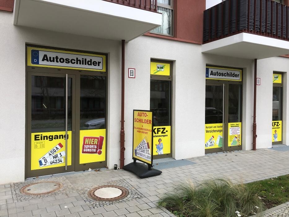 Bilder Autoschilder & Zulassungen STK Berlin-Ost