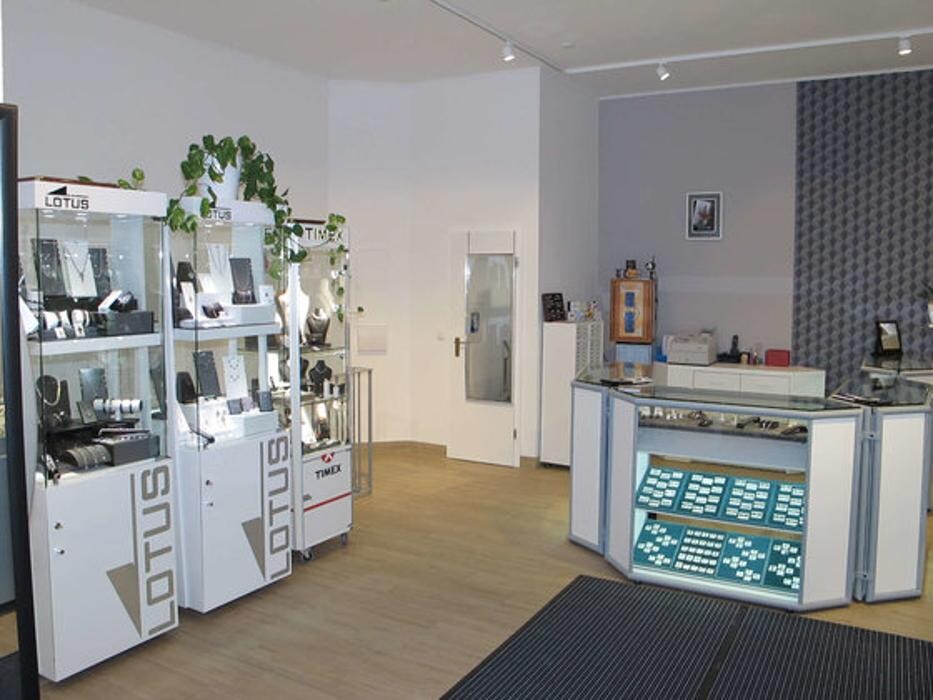 Bilder Schmuck im Zentrum
