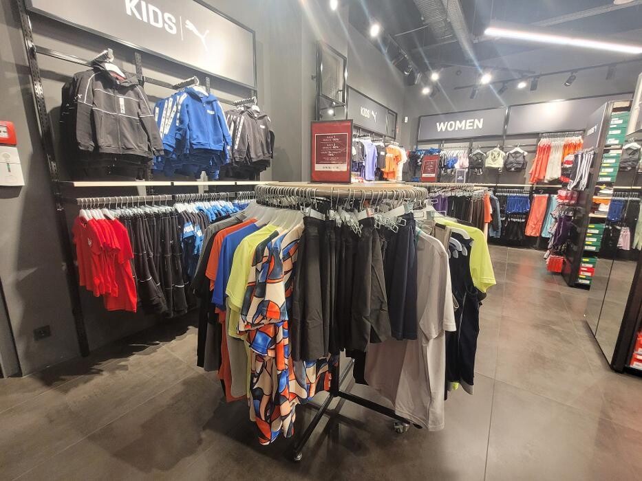 Bilder PUMA Outlet Halle Leipzig