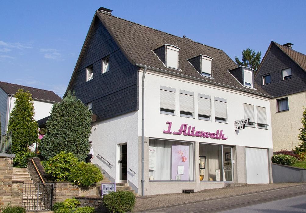 Bilder Altenrath Bestattungshaus