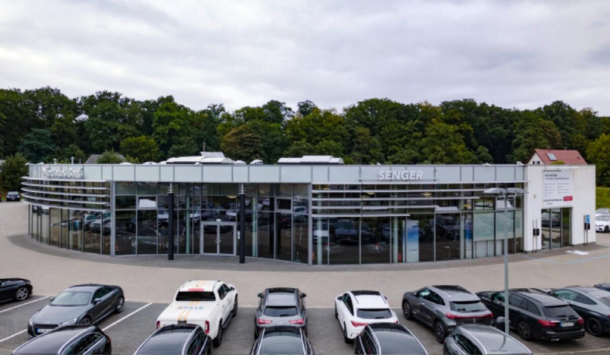 Bilder Mercedes-Benz Verkauf & Service | Lkw-Abschleppdienst | Senger Ostwestfalen GmbH & Co KG