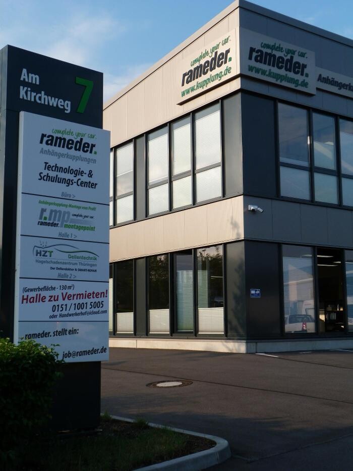 Bilder Rameder Technologiezentrum Saalfeld | Anhängerkupplung Montage