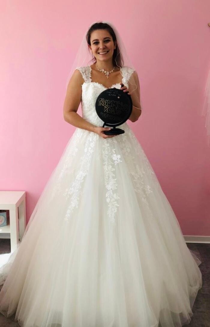 Bilder Avorio Vestito BrideStore and more