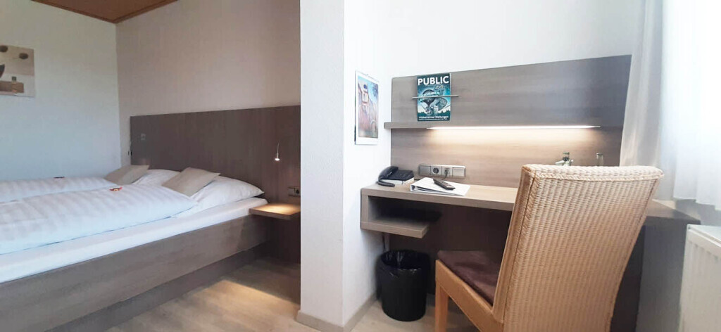 Bilder Landgasthof - Hotel "Zur scharfen Ecke"