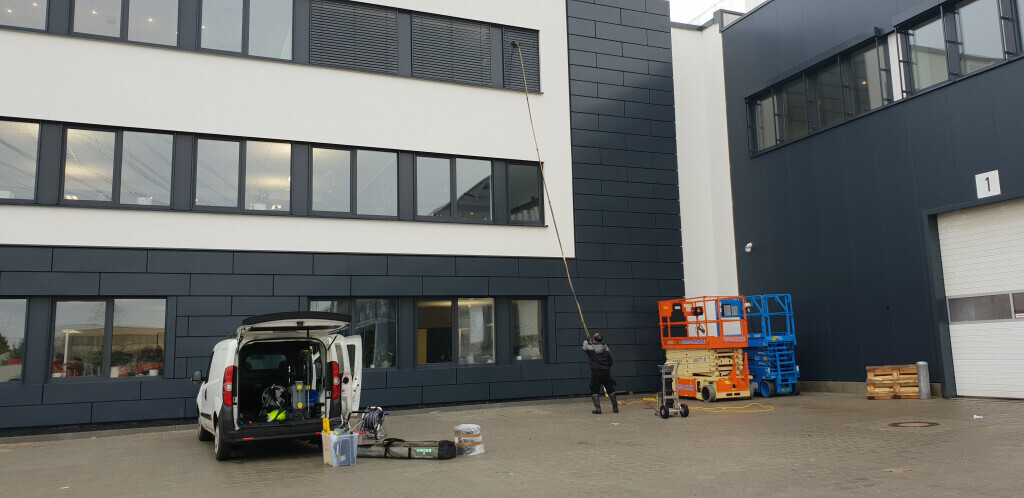 Bilder clean & safe Dienstleistungen