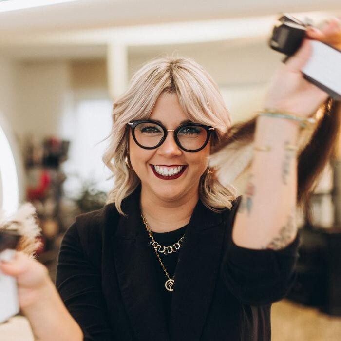 Bilder Hairstyle la vista - Extensions & Perückenstudio