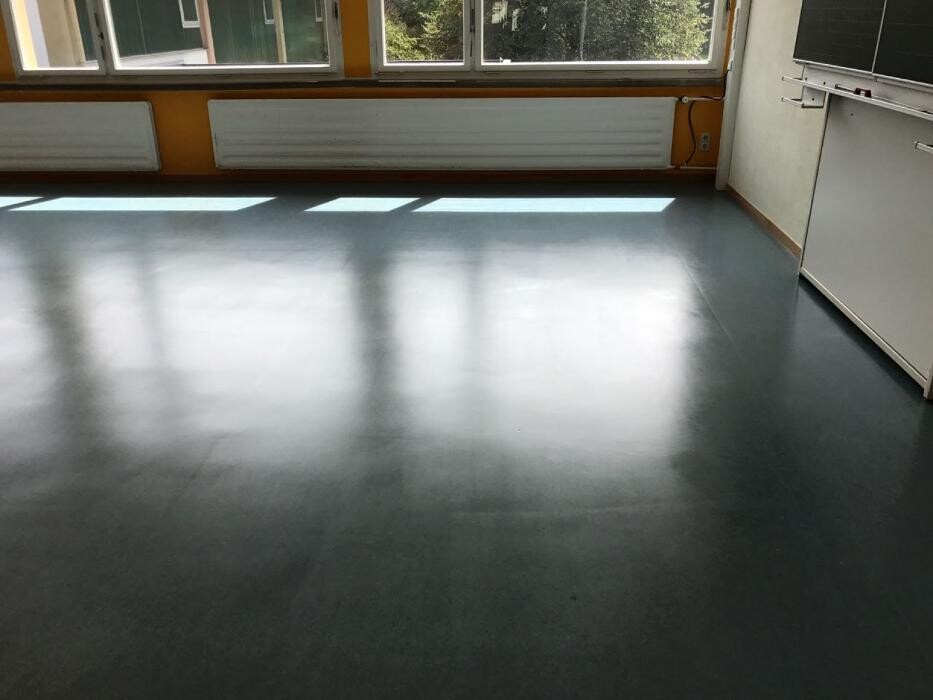 Bilder Tan Reinigungsdiensleistungen