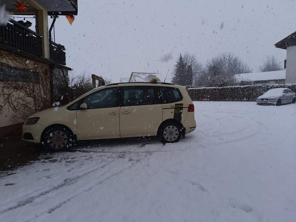 Bilder Taxi Dörr Inhaber Christian Liesche