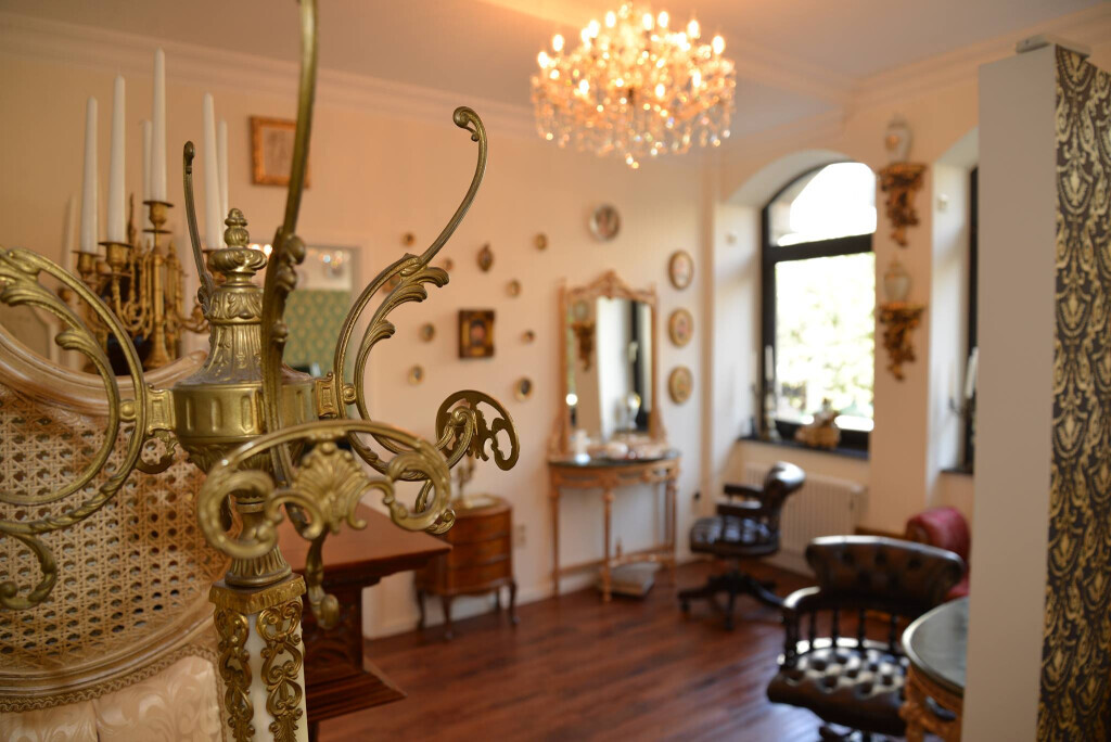 Bilder Muscat HairArtist - Ihr Friseur in Frankfurt