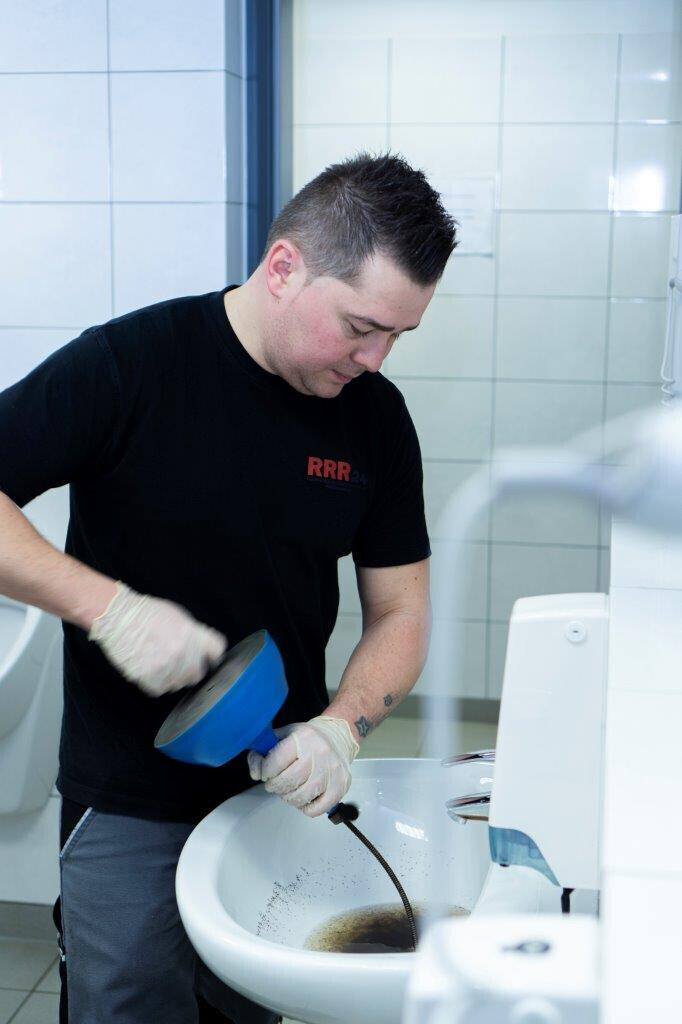 Bilder Abfluss-, Kanal- & Rohrreinigung RRR GmbH