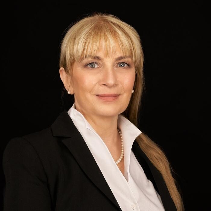 Bilder Rechtsanwältin Dr. jur. Rita Freches-Heinrichs