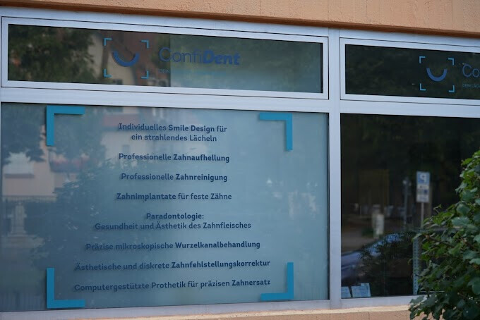 Bilder Zahnarztpraxis - ConfiDent am Mexikoplatz