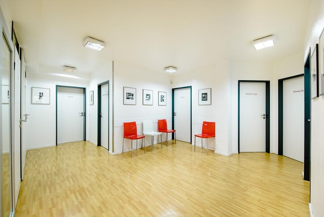 Bilder Kardiozentrum Köln - Fachärzte für Kardiologie | Angiologie | Sportmedizin