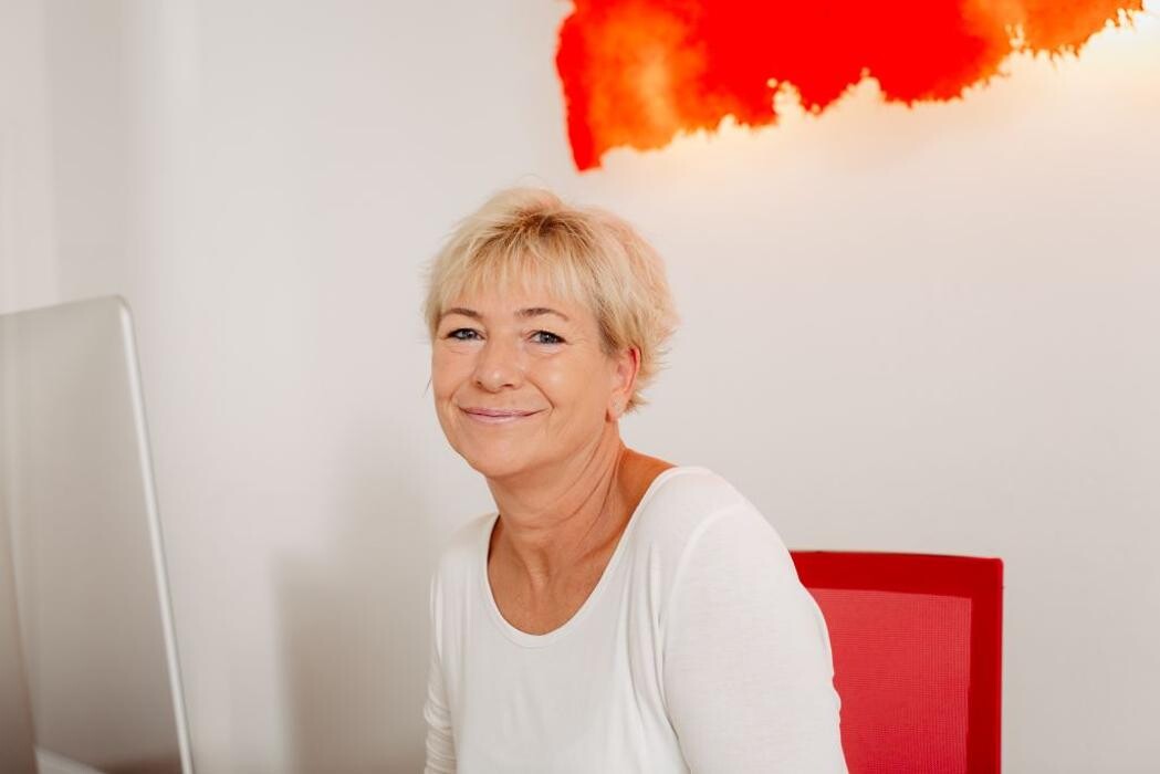 Bilder Dr. med. Kerstin Schatton Praxis für Dermatologie und Ästhetik