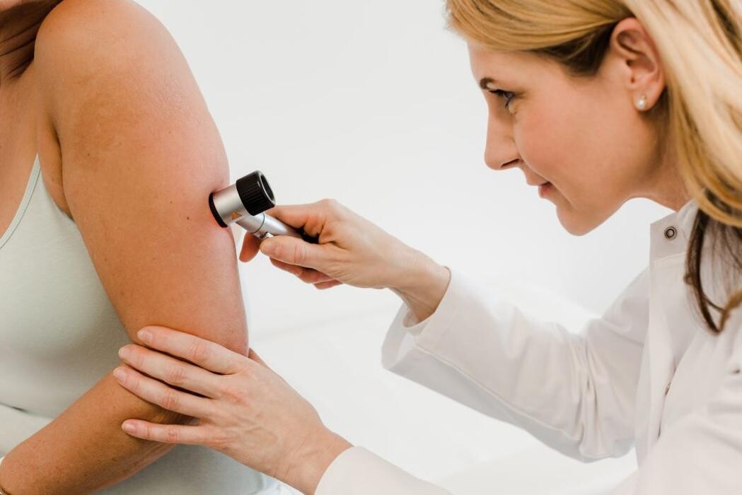 Bilder Dr. med. Kerstin Schatton Praxis für Dermatologie und Ästhetik