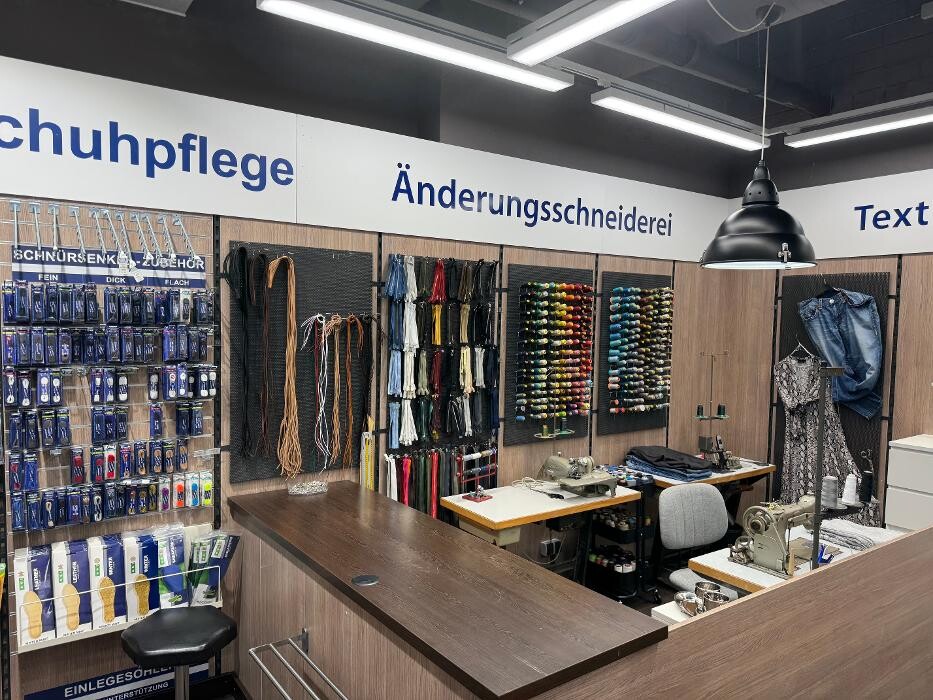 Bilder Autoschlüssel Schuh & Schlüsseldienst Änderungsschneiderei Im Löhr-Center