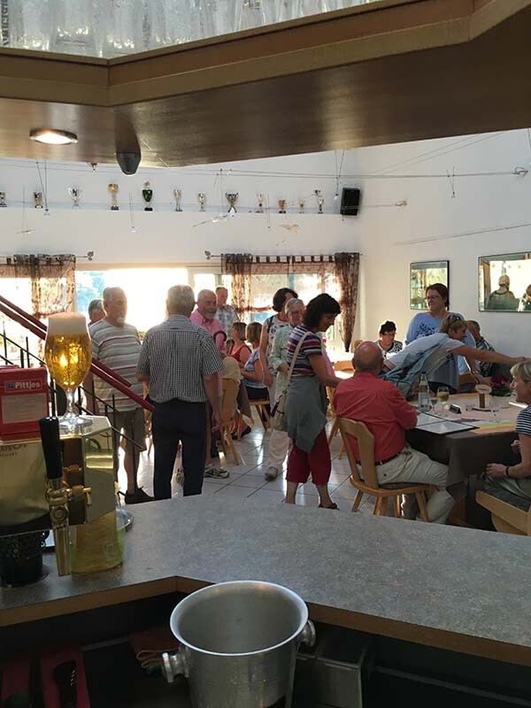 Bilder Vereinsgaststätte TRC-Schlierbach