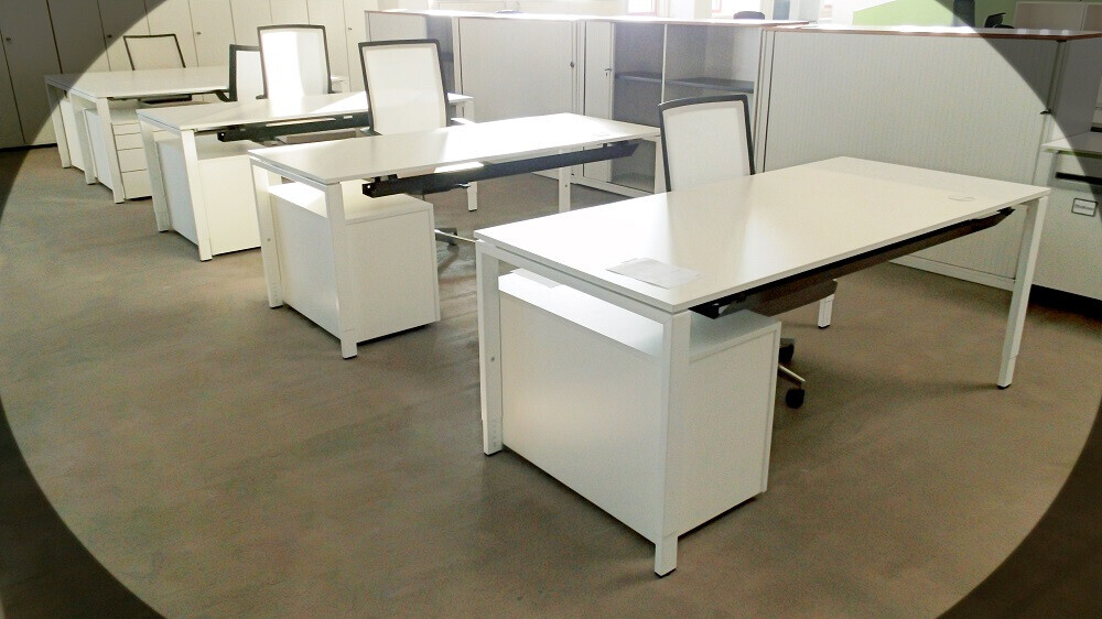 Bilder Verwertungszentrum Bayern Büromöbel München Garching