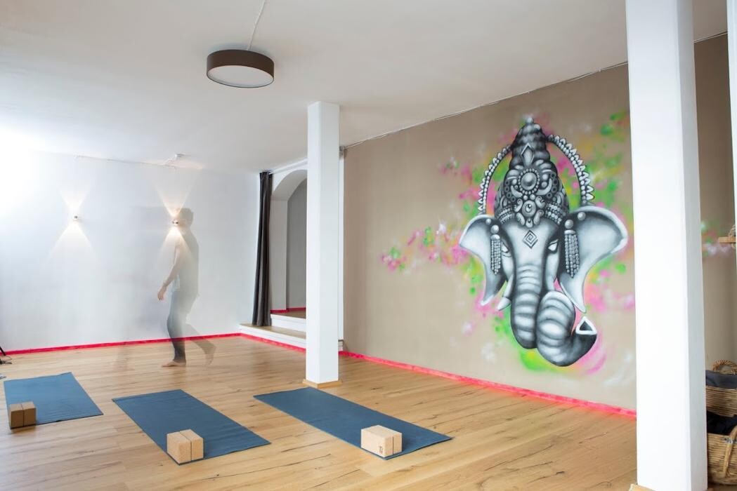 Bilder Urbanyogamunich