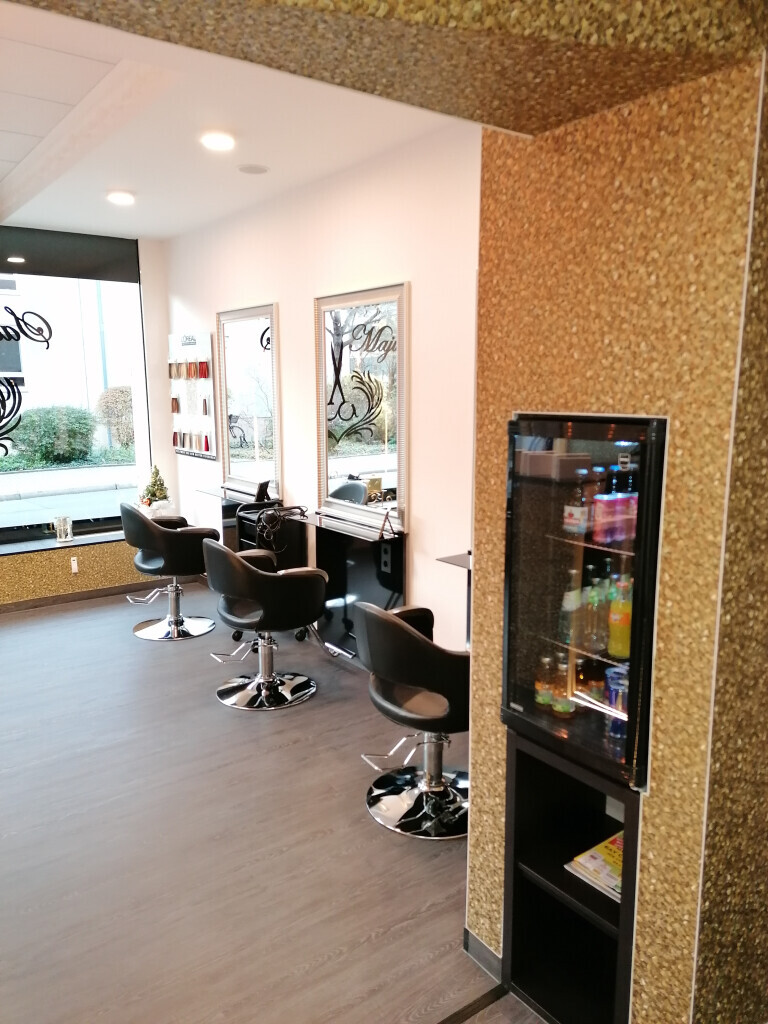Bilder Salon Maju
